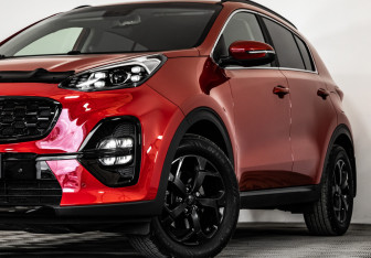 Подержанный автомобиль Kia Sportage 2021 года (2 фото)