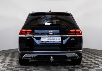 Подержанный автомобиль Volkswagen Atlas 2019 года (5 фото)