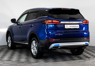 Подержанный автомобиль Geely Atlas Pro 2022 года (8 фото)