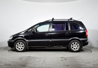 Подержанный автомобиль Opel Zafira Compactvan 2004 года (8 фото)