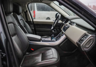 Подержанный автомобиль Land Rover Range Rover Sport 2020 года (29 фото)