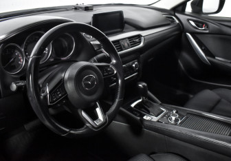 Подержанный автомобиль Mazda 6 Sedan 2017 года (9 фото)