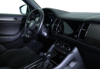 Подержанный автомобиль Skoda Kodiaq 2022 года (10 фото)