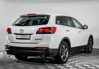 Подержанный автомобиль Mazda CX-9 2012 года (5 фото)