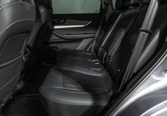 Подержанный автомобиль Chery Tiggo 8 Pro Max 2022 года (10 фото)