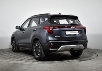 Подержанный автомобиль Kia Seltos 2025 года (7 фото)