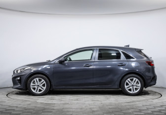 Подержанный автомобиль Kia Ceed Hatchback 2018 года (8 фото)