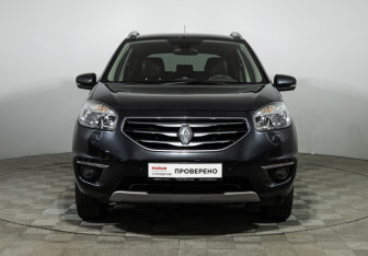 Подержанный автомобиль Renault Koleos 2012 года (2 фото)