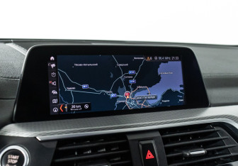 Подержанный автомобиль BMW X3 2021 года (16 фото)