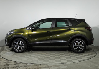 Подержанный автомобиль Renault Kaptur 2017 года (8 фото)
