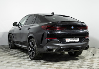 Подержанный автомобиль BMW X6 2020 года (7 фото)