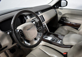 Подержанный автомобиль Land Rover Range Rover 2013 года (9 фото)