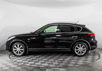 Подержанный автомобиль Infiniti QX50 2013 года (8 фото)