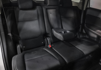 Подержанный автомобиль Mitsubishi Outlander 2019 года (20 фото)