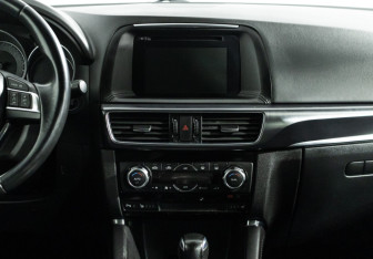 Подержанный автомобиль Mazda CX-5 2016 года (14 фото)
