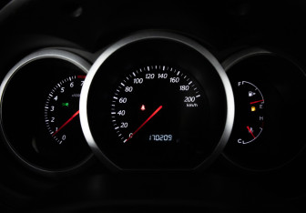 Подержанный автомобиль Suzuki Grand Vitara 2007 года (11 фото)