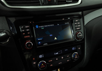 Подержанный автомобиль Nissan X-Trail 2018 года (16 фото)