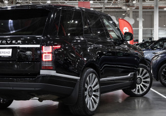 Подержанный автомобиль Land Rover Range Rover 2014 года (9 фото)