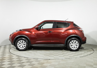 Подержанный автомобиль Nissan Juke 2014 года (8 фото)