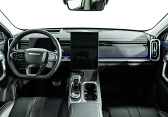 Подержанный автомобиль Jaecoo J7 2023 года (12 фото)