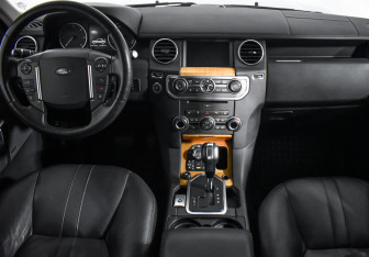 Подержанный автомобиль Land Rover Discovery 2012 года (14 фото)