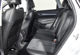 Подержанный автомобиль Skoda Karoq 2021 года (14 фото)