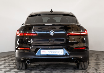 Подержанный автомобиль BMW X4 2019 года (6 фото)