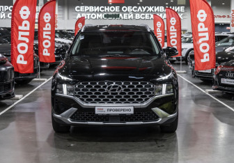 Подержанный автомобиль Hyundai Santa Fe 2021 года (3 фото)