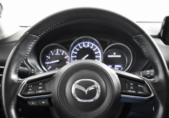 Подержанный автомобиль Mazda CX-5 2017 года (16 фото)