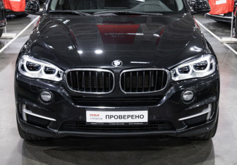 Подержанный автомобиль BMW X5 2015 года (4 фото)