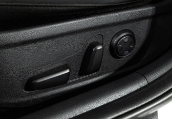 Подержанный автомобиль Kia Stinger 2018 года (21 фото)