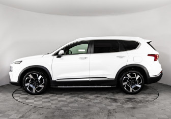 Подержанный автомобиль Hyundai Santa Fe 2020 года (9 фото)