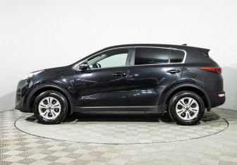 Подержанный автомобиль Kia Sportage 2017 года (8 фото)
