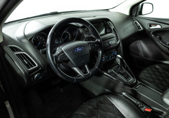 Подержанный автомобиль Ford Focus Wagon 2018 года (11 фото)