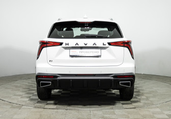 Подержанный автомобиль Haval F7 2025 года (6 фото)
