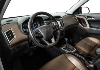 Подержанный автомобиль Hyundai Creta 2020 года (11 фото)