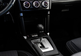 Подержанный автомобиль Subaru Forester Suv 2017 года (13 фото)