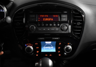 Подержанный автомобиль Nissan Juke 2013 года (14 фото)