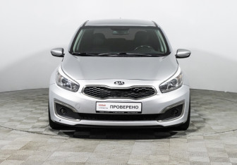 Подержанный автомобиль Kia Ceed Hatchback 2018 года (2 фото)