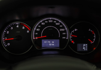 Подержанный автомобиль Renault Koleos 2013 года (12 фото)