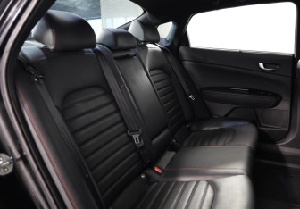 Подержанный автомобиль Kia Optima Sedan 2018 года (12 фото)