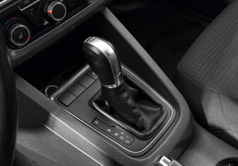 Подержанный автомобиль Volkswagen Jetta Sedan 2018 года (11 фото)