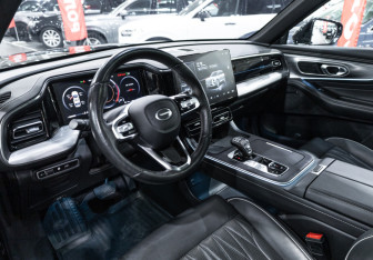 Подержанный автомобиль GAC GS8 2023 года (14 фото)