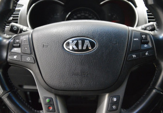Подержанный автомобиль Kia Sorento 2018 года (14 фото)