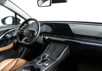 Подержанный автомобиль Omoda C5 2022 года (9 фото)