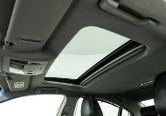 Подержанный автомобиль Lexus ES 2015 года (16 фото)