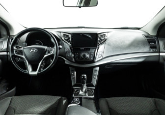Подержанный автомобиль Hyundai i40 Sedan 2014 года (13 фото)