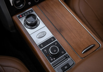 Подержанный автомобиль Land Rover Range Rover 2020 года (22 фото)
