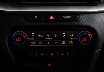 Подержанный автомобиль Kia Ceed Wagon 2021 года (18 фото)