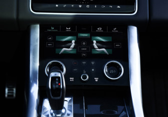 Подержанный автомобиль Land Rover Range Rover Sport 2021 года (16 фото)